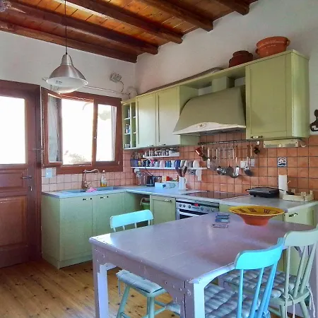 Cycladic House Дом отдыха Vari (Syros)