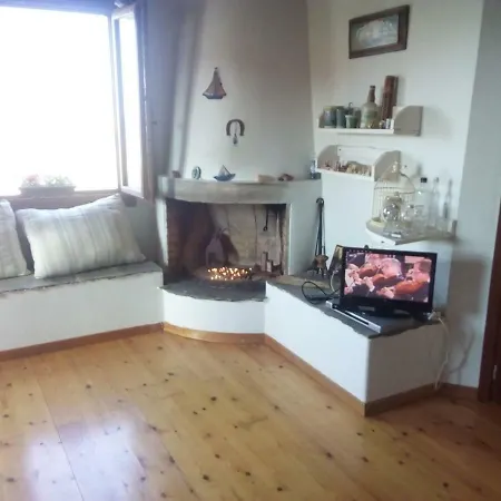 Cycladic House Дом отдыха Vari (Syros)